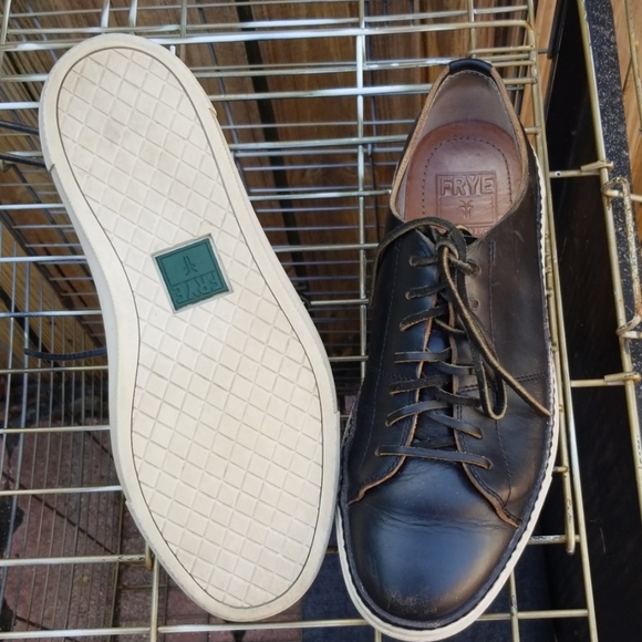 FRYE Brett Low Leather Sneakers - Picture 8 of 8